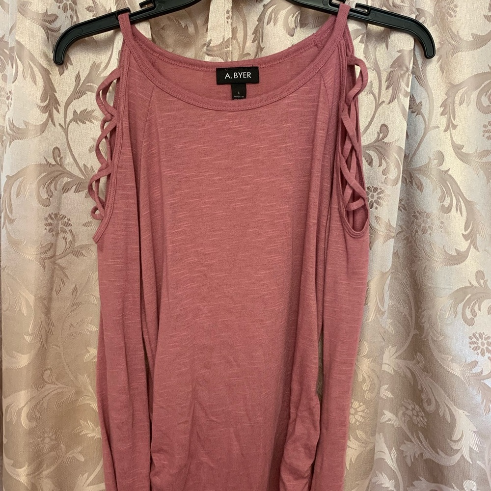 Pink long sleeve shoulder cut out shirt